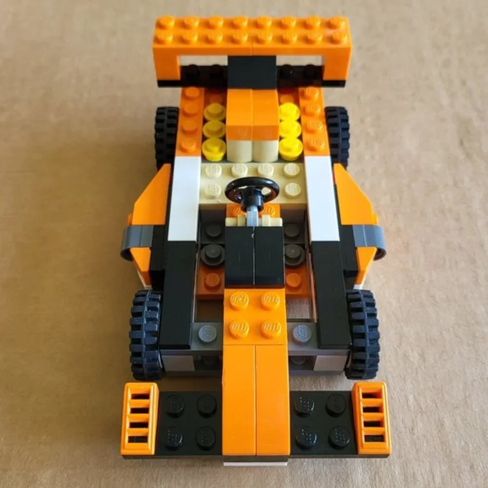 LEGO Creator‎ 3-1 Sunset Speeder 100 Complete with Manual 31017 No Box